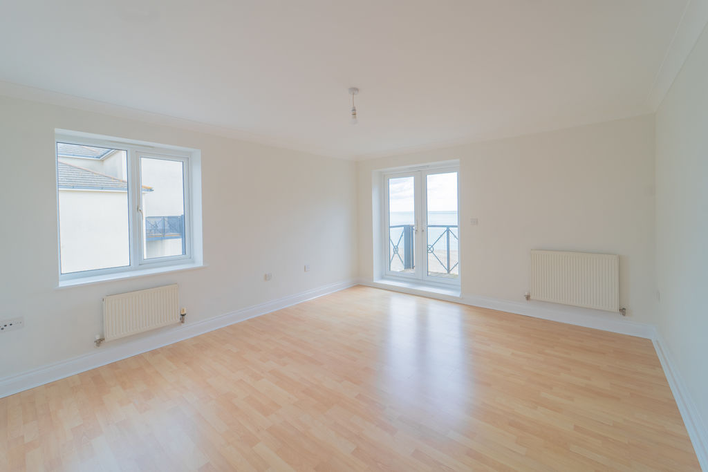 Lounge- click for photo gallery